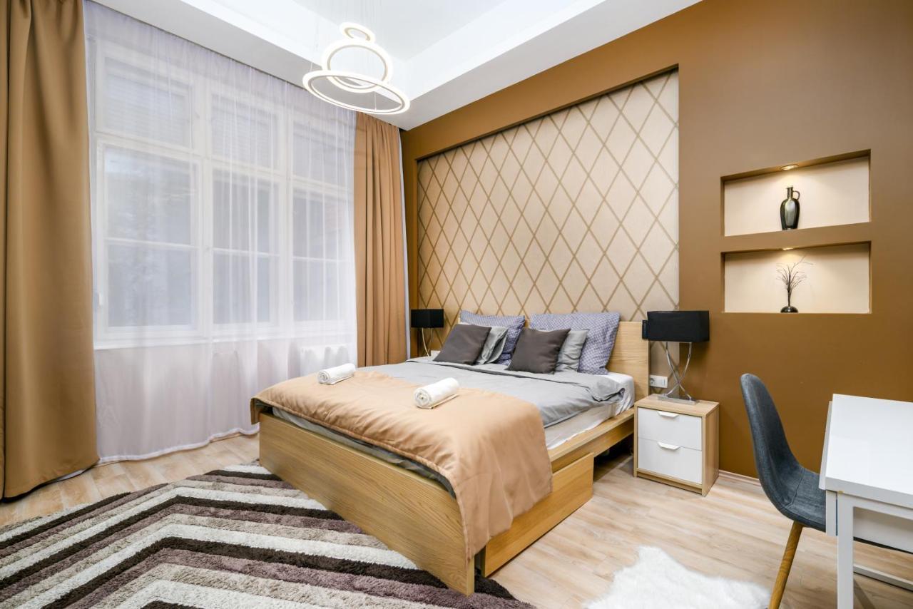 Downtown Deluxe-Two Bedroom Apartment With Sauna ブダペスト エクステリア 写真