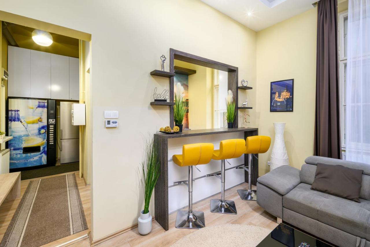 Downtown Deluxe-Two Bedroom Apartment With Sauna ブダペスト エクステリア 写真