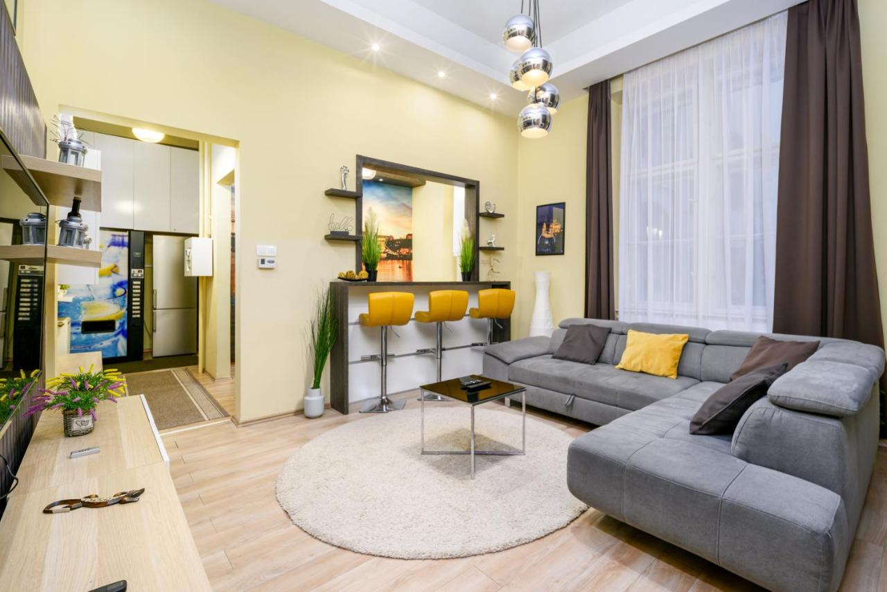 Downtown Deluxe-Two Bedroom Apartment With Sauna ブダペスト エクステリア 写真
