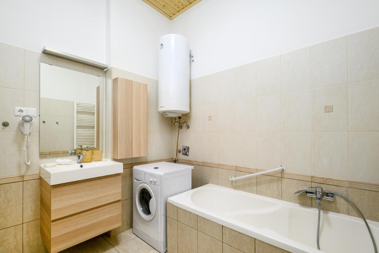 Downtown Deluxe-Two Bedroom Apartment With Sauna ブダペスト エクステリア 写真