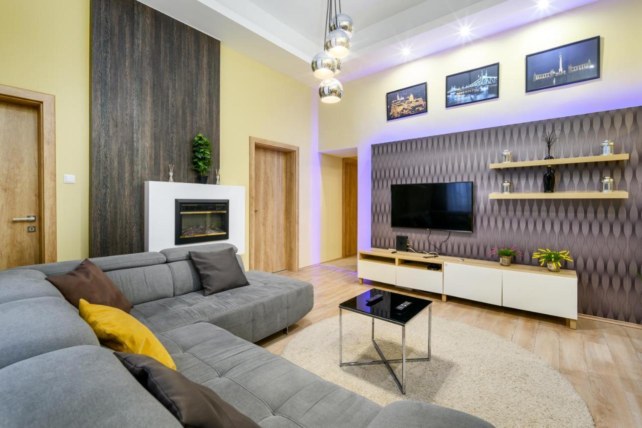 Downtown Deluxe-Two Bedroom Apartment With Sauna ブダペスト エクステリア 写真